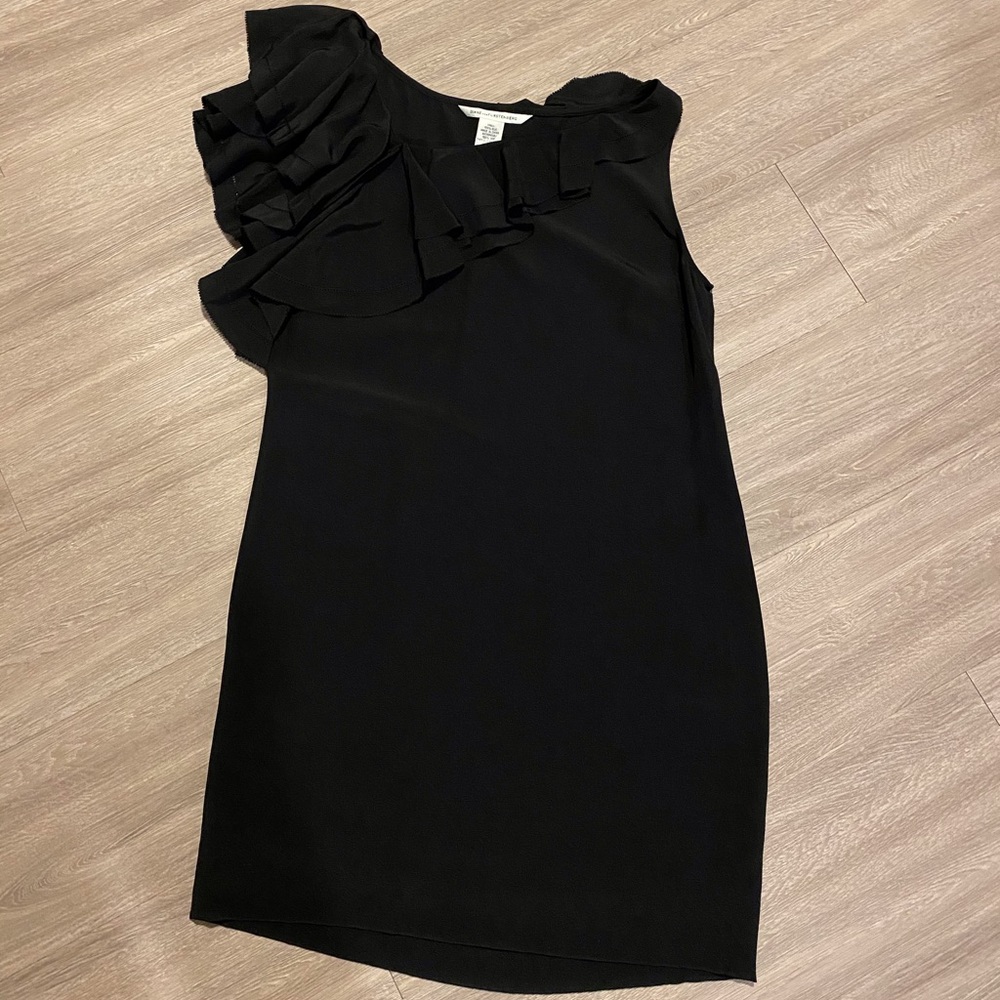 *NEW* Diane Von Fürstenberg Little black Dress